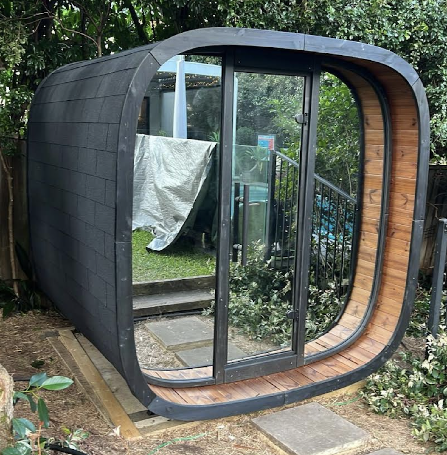 Round Cube sauna thermo-treated spruce 3–5 person